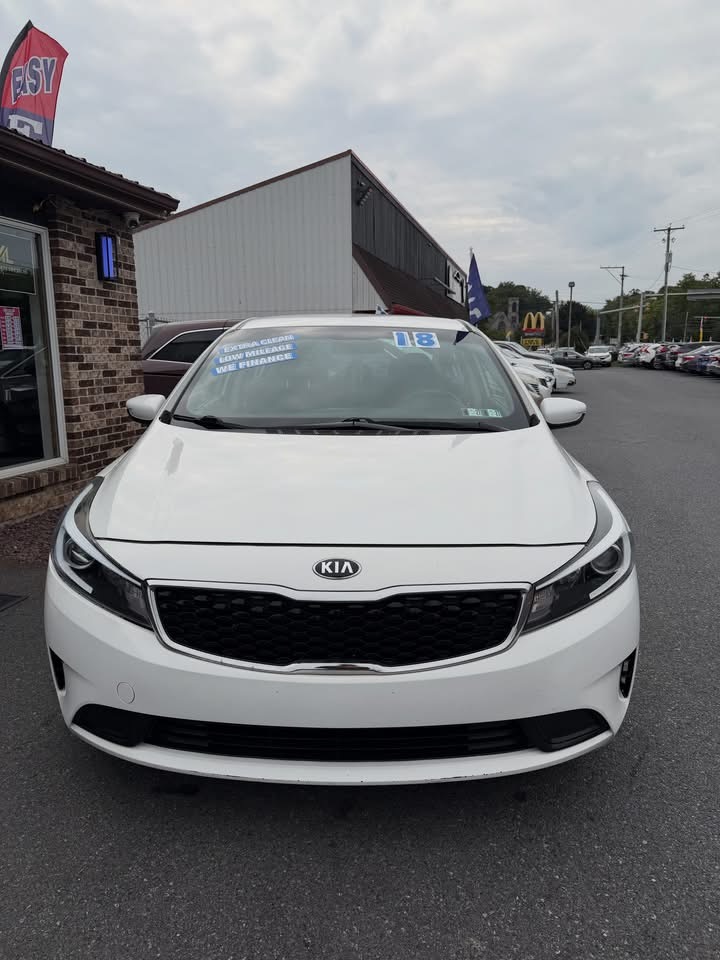 2018 Kia Forte LX Base photo 5