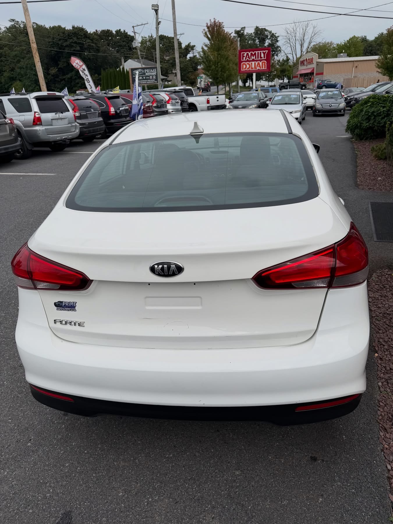 2018 Kia Forte LX Base photo 4