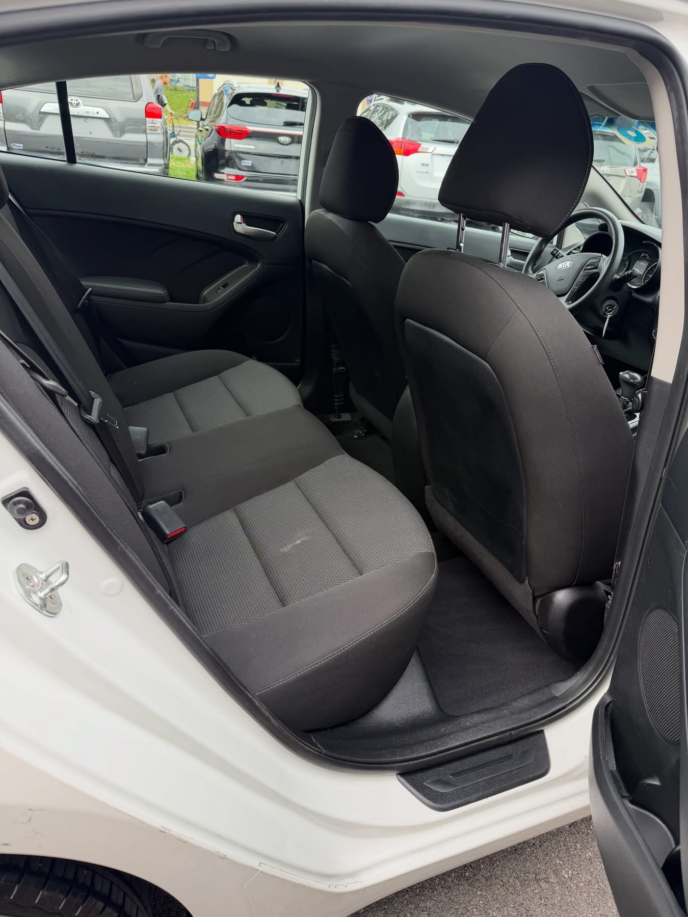 2018 Kia Forte LX Base photo 10